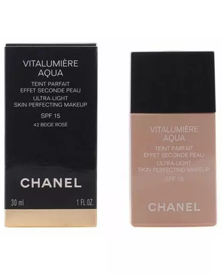 CHANEL Vitalumière Aqua foundation shade #40-beige désert